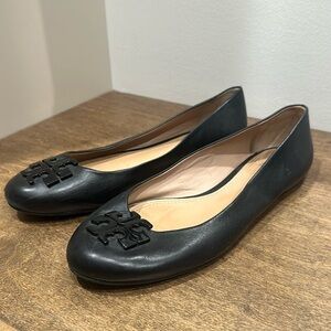 Tory Burch flats black size 10
